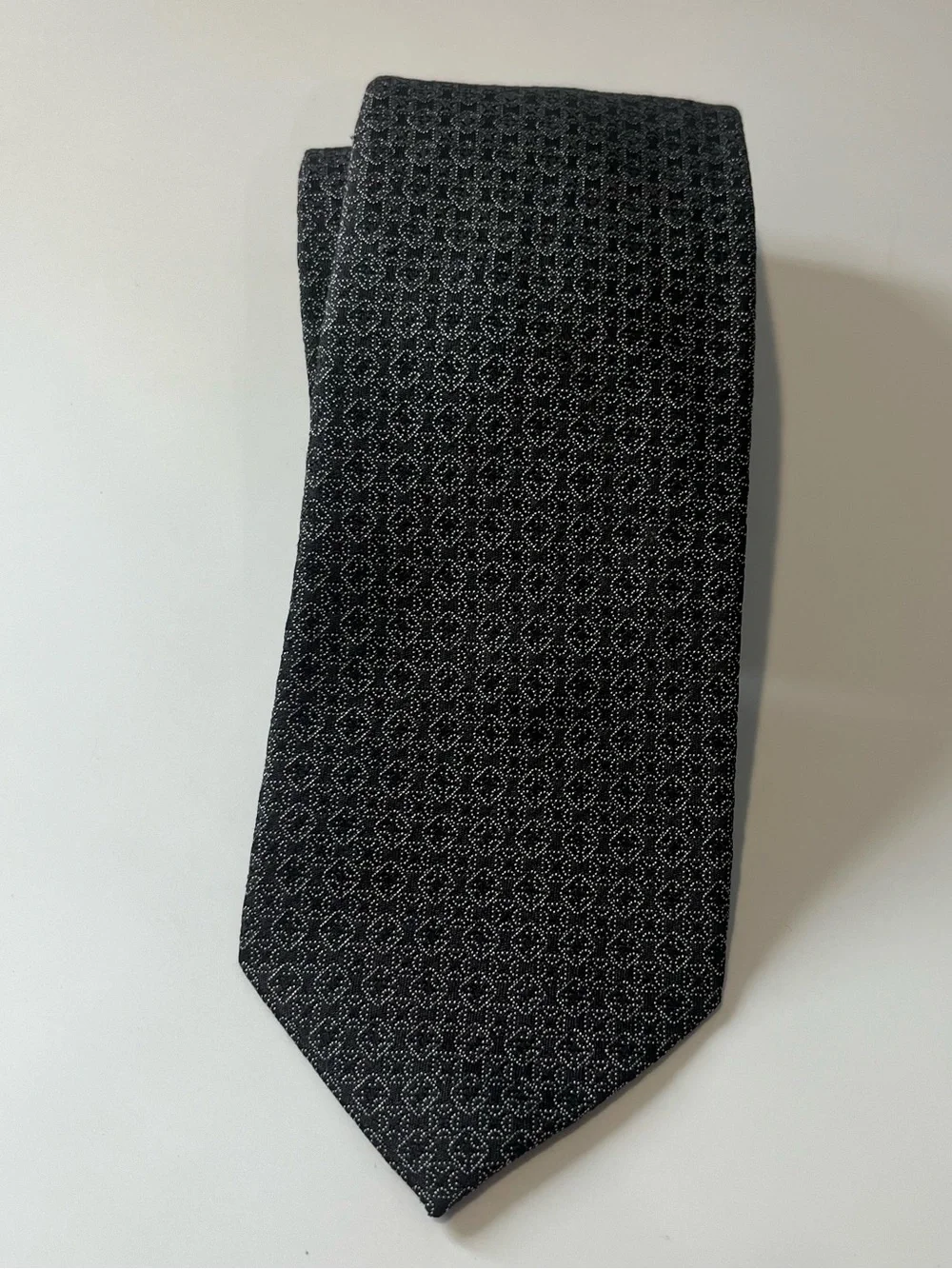 JOHN VARVATOS Silk Tie Formal Neck Tie ITALY Gray Geometric